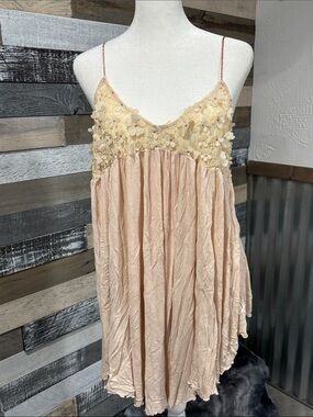 Free People Floral Appliqué Spaghetti Strap Mini Dress in Blush and Cream